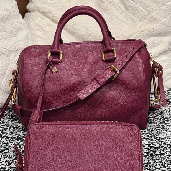 LOUIS VUITTON Empreinte Speedy Bandouliere 25 Leather HandBag - Picture 15 of 16